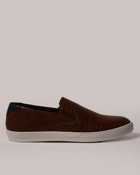 men croc-embossed slip-on shoes