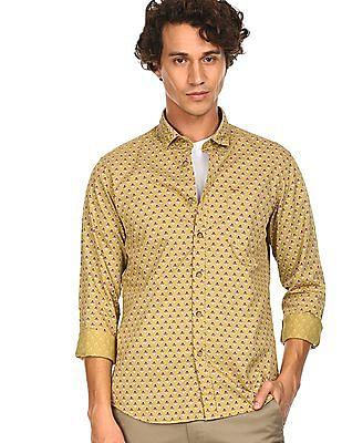 men dark yellow barrel cuff printed casual shirt