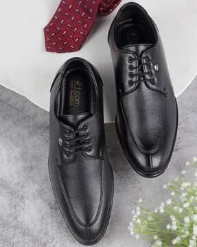 men derbys with lace fastening