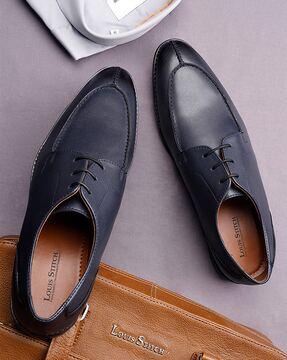 men derbys with lace fastening