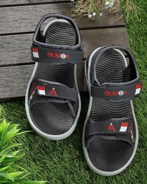 men double-strap flat sandals with velcro-fastening