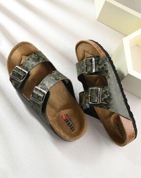 men double-strap sandals with buckle fastening