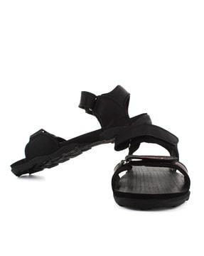 men double-strap sandals with velcro fastening