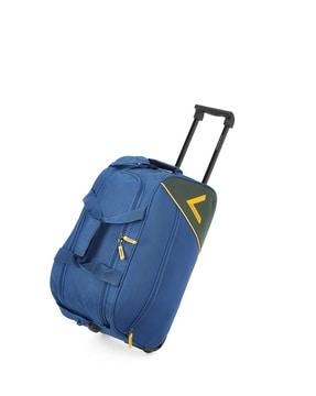 men duffle bag with adjustable strap