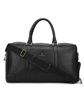 men duffle bag with detachable strap