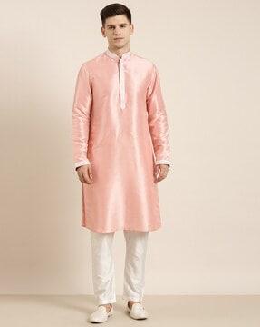 men embroidered regular fit kurta with mandarin-collar