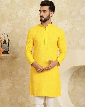 men embroidered regular fit kurta with mandarin-collar