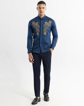 men embroidered slim fit shirt with spread collar