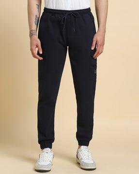 men flat-front joggers with cargo pockets