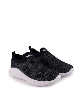 men flat heel slip-on sports shoe