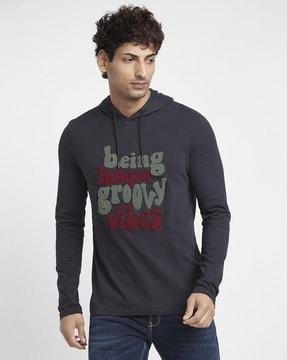 men flock print regular fit hooded t-shirt