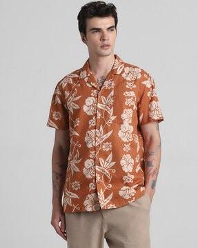 men floral print regular fit shirt with cuban collar