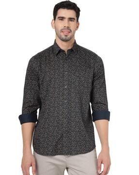 men floral print regular fit shirt with patch pocket