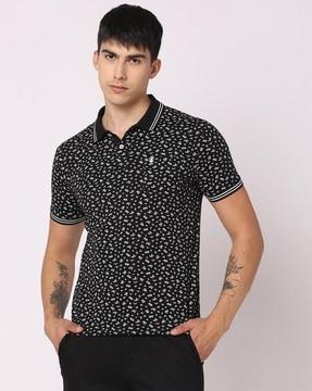 men floral print slim fit polo t-shirt with patch pocket