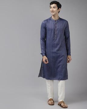 men geometric print regular fit kurta with insert pocket