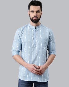 men geometric print regular fit kurta with patch pocket