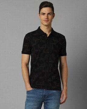 men geometric print regular fit polo t-shirt