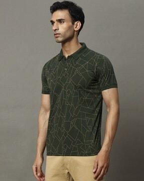 men geometric print regular fit polo t-shirt