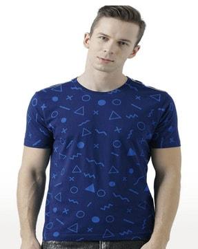 men geometric print regular fit round-neck t-shirt