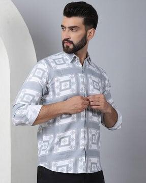 men geometric print regular fit shirt with spread collar