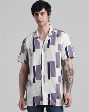 men geometric print regular fit shirt