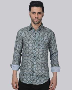 men geometric print regular fit shirt