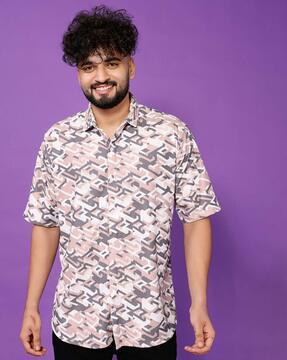 men geometric print regular fit shirt