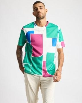 men geometric print relaxed fit crew-neck t-shirt