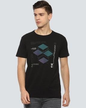 men geometric print slim fit crew-neck t-shirt