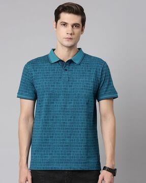 men geometric print slim fit polo t-shirt with patch pocket