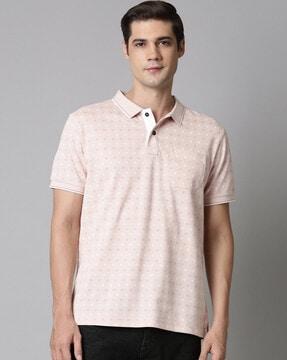 men geometric print slim fit polo t-shirt with short sleeves