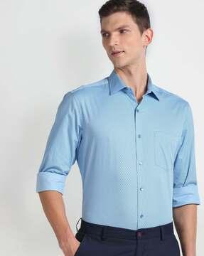 men geometric print slim fit shirt with patch pocket