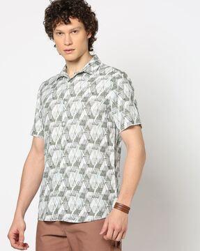 men geometric print slim fit shirt