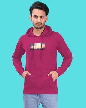 men graphic regular fit hooded pullover with kangaroo pockets