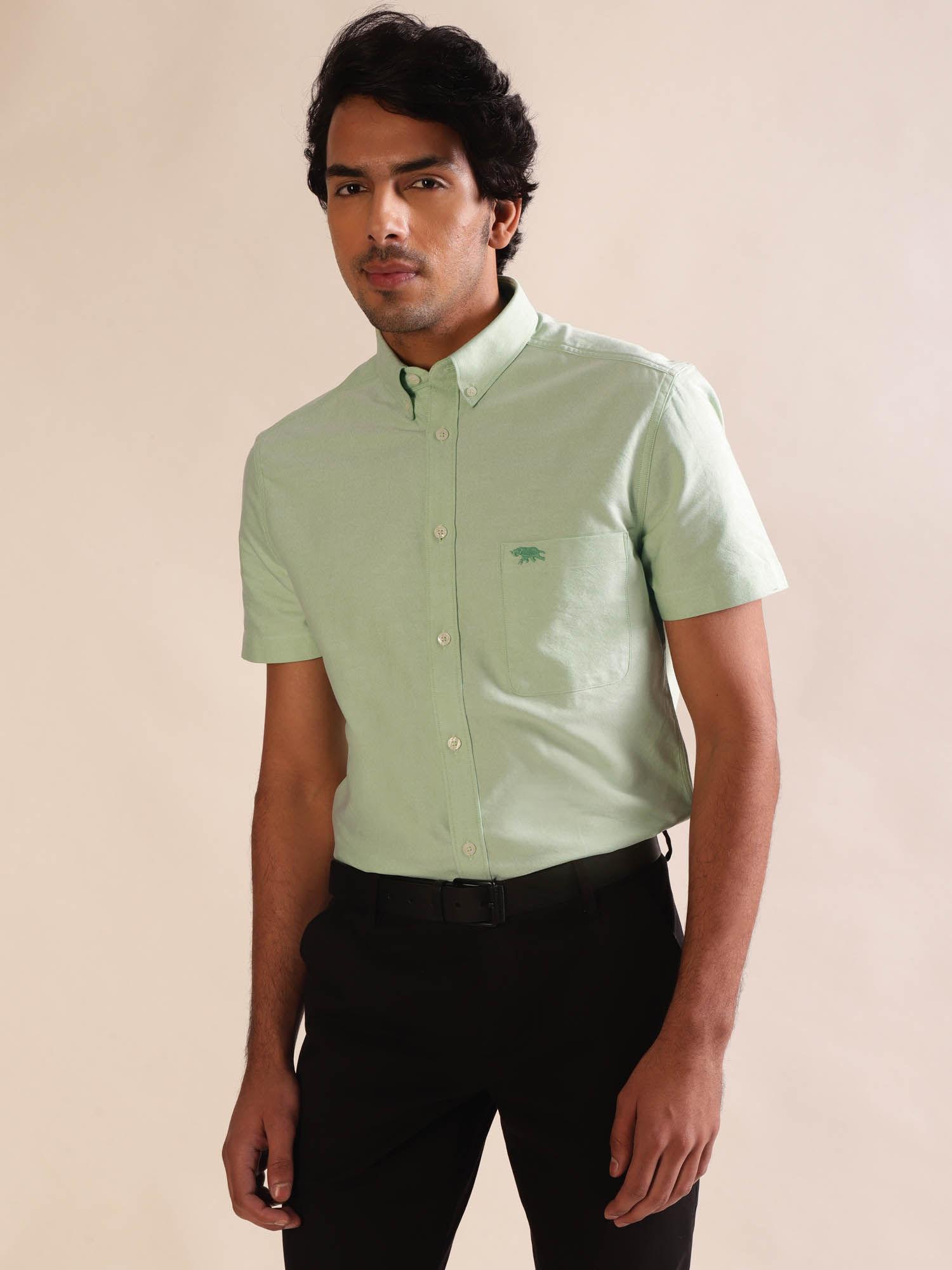 men green half sleeve slim fit casual shirt