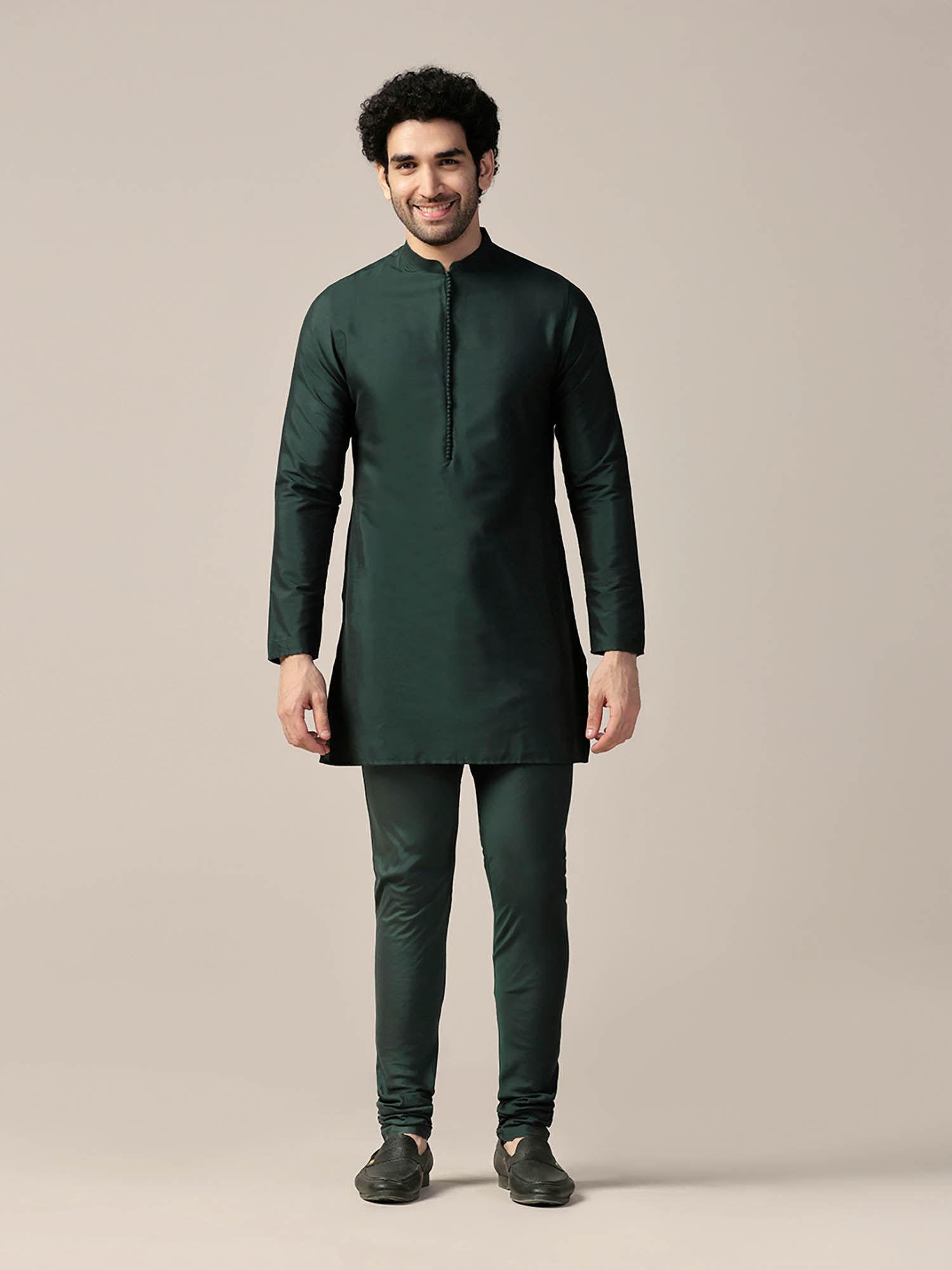 men green kurta with churidar (set of 2)