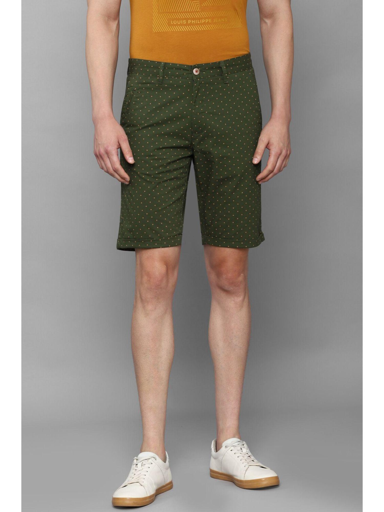 men green print slim fit shorts