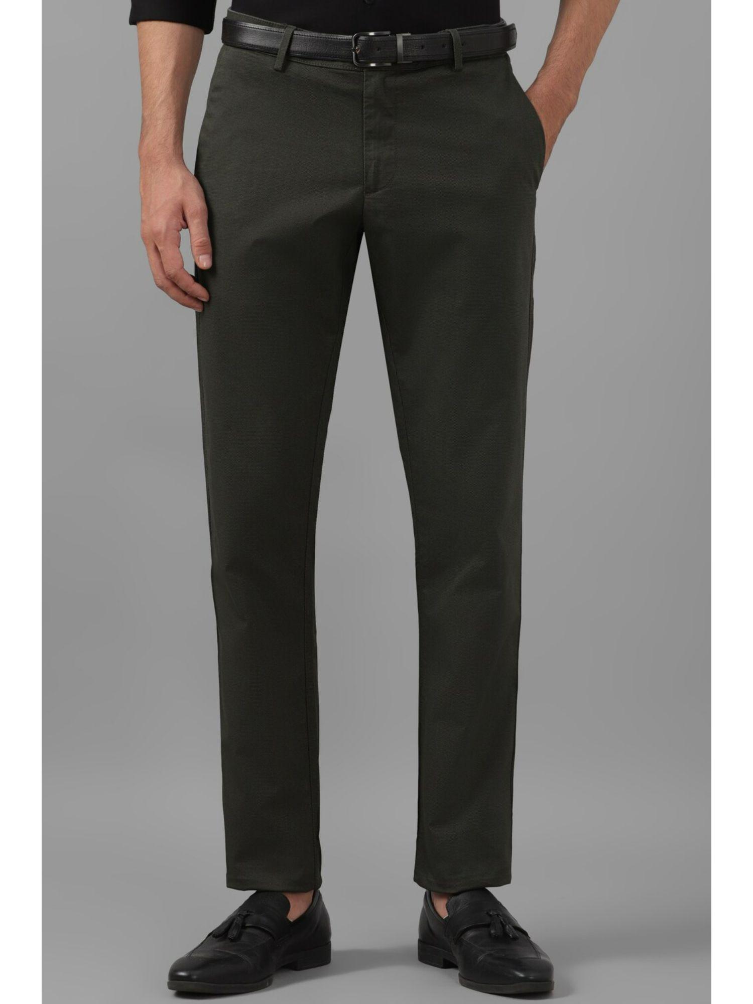 men green slim fit textured casual trousers