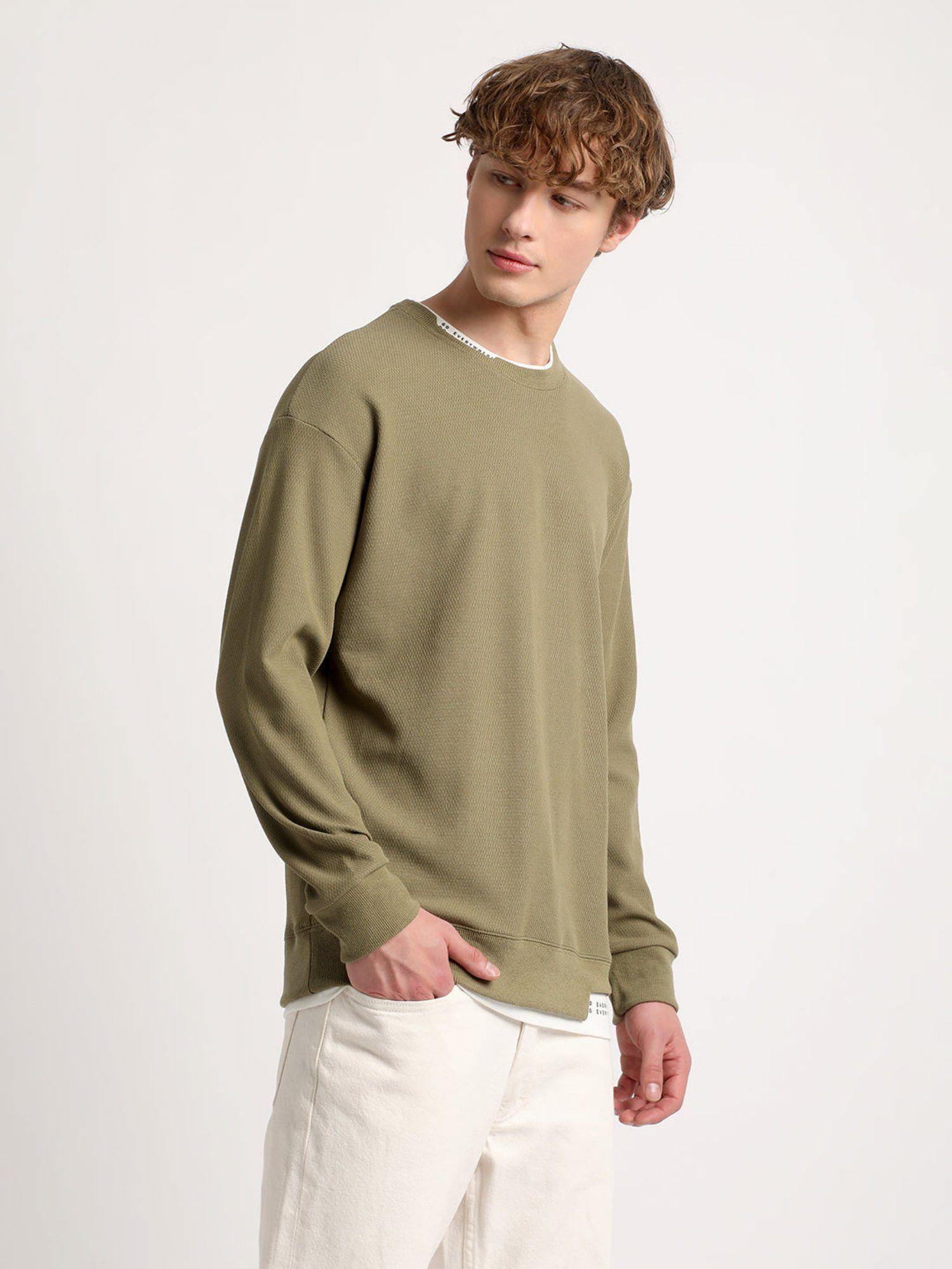 men green solid relaxed fit sweatshirt