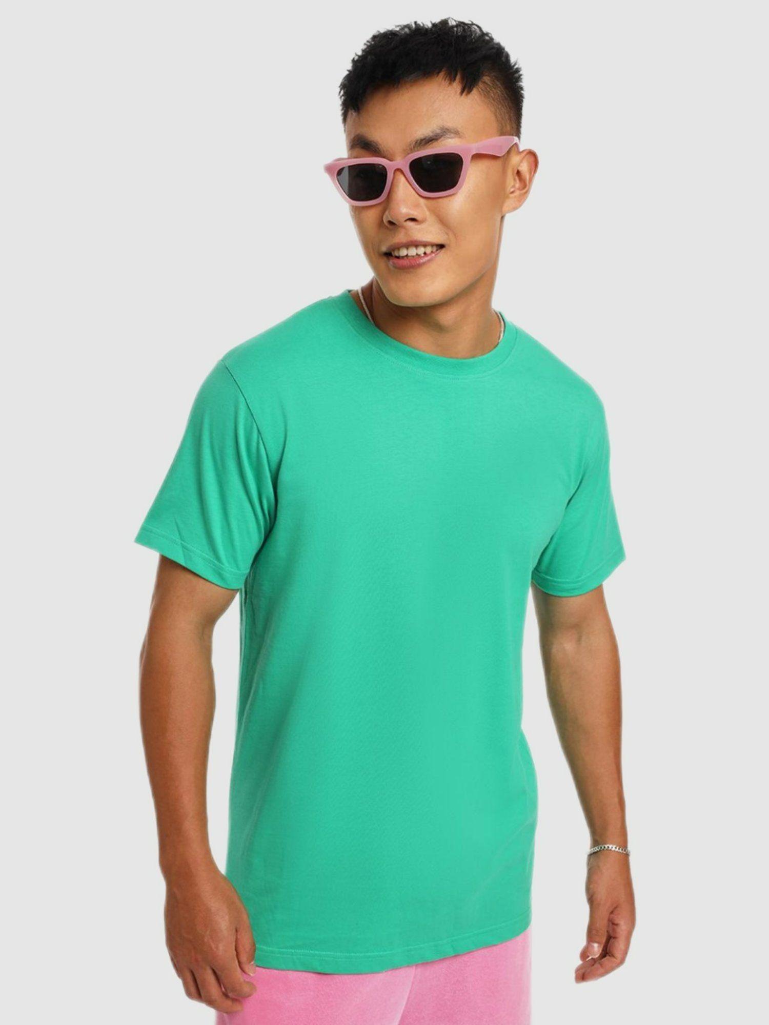 men green solid t-shirt