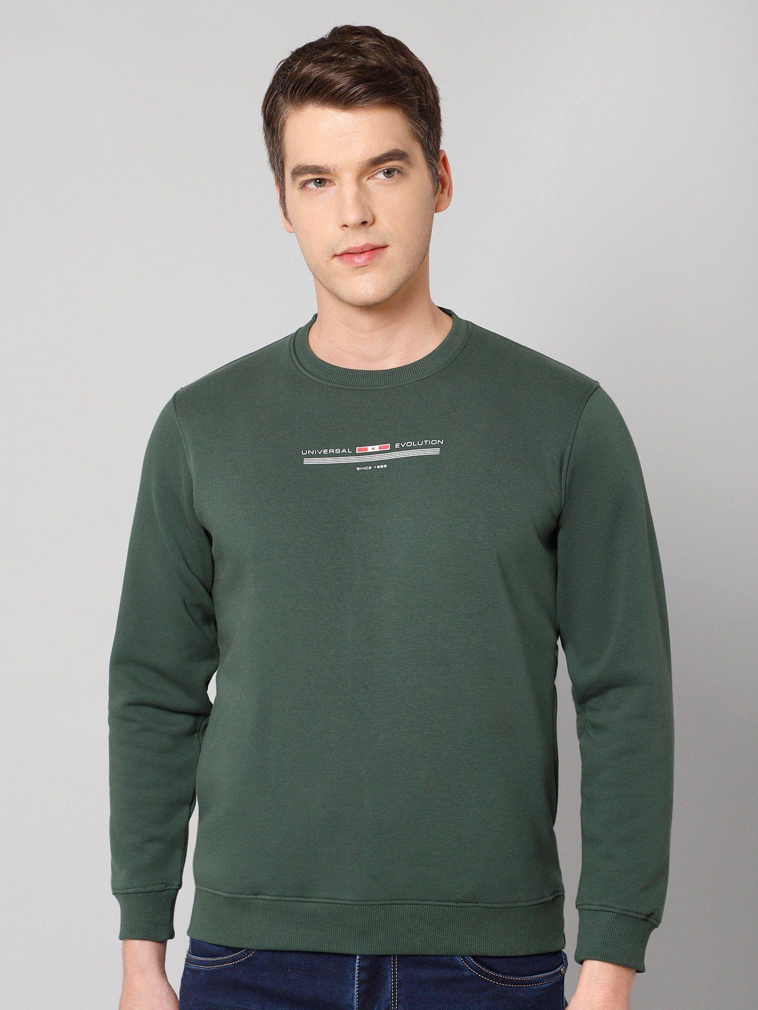 men green sweatshirt