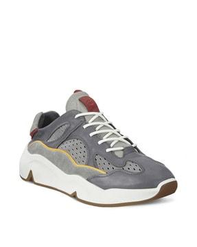 men grey chunky sneakers