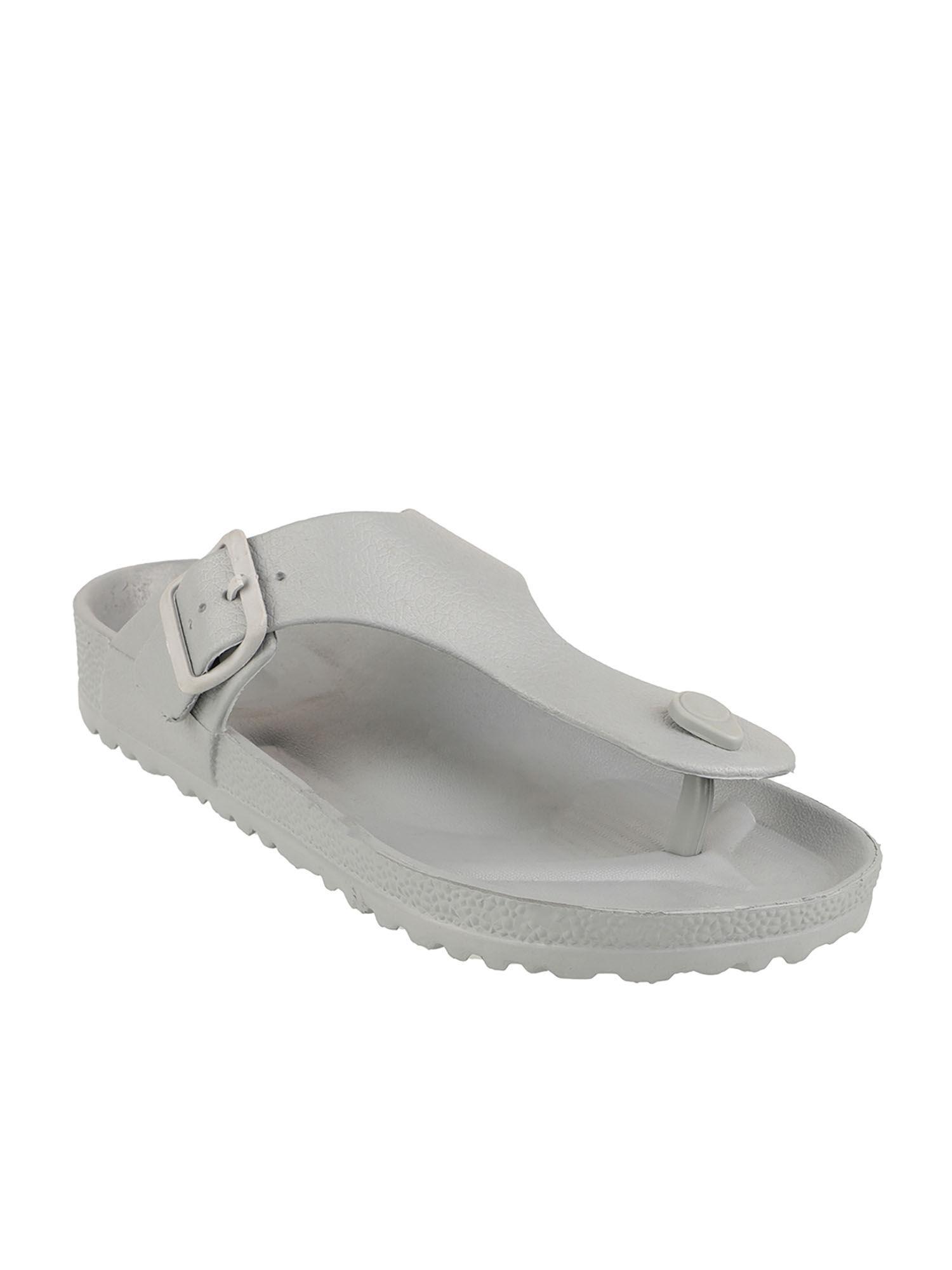 men grey flipflop