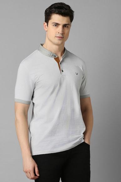 men grey solid stylized neck t-shirt