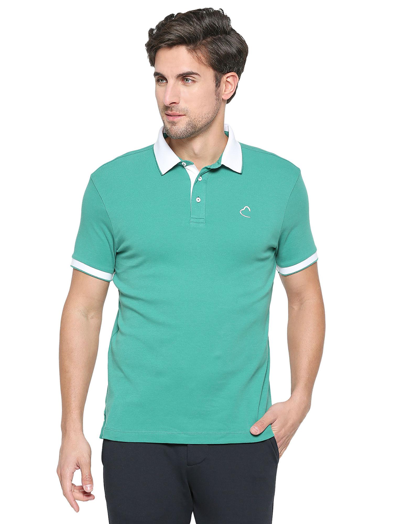 men half sleeves green solid polo t-shirt