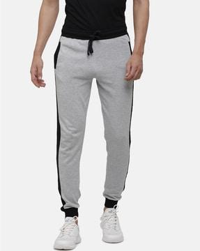 men heathered joggers with insert pockets