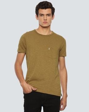 men heathered slim fit crew-neck t-shirt with patch pocket