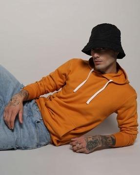 men hoodie with kangaroo pocket