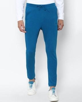 men joggers with insert pockets