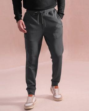 men joggers with insert pockets